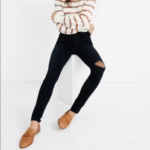 Madewell 10” High Rise Skinny Jeans Rip Knee Edition